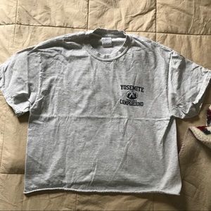 MUST GO brandy melville tee👽